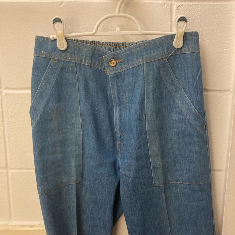 Vintage button pocket Levi’s | Elastic waist | orange tab